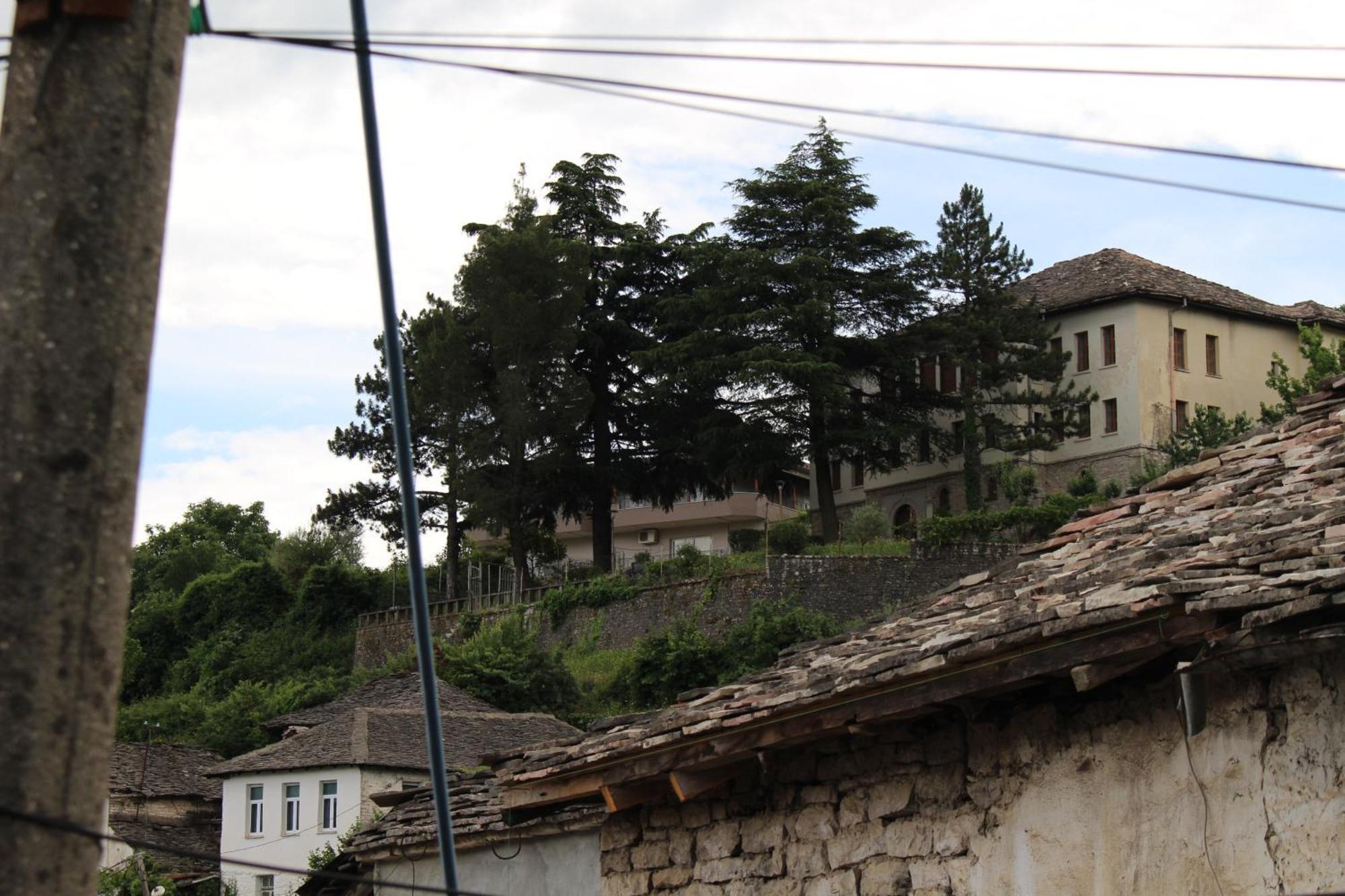Vila Karagjozi Gjirokastër Екстериор снимка
