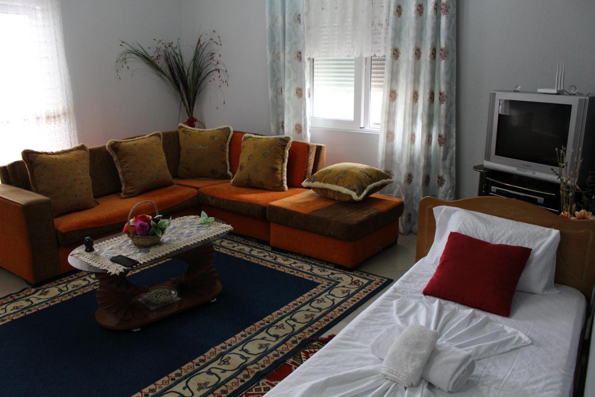 Vila Karagjozi Gjirokastër Екстериор снимка