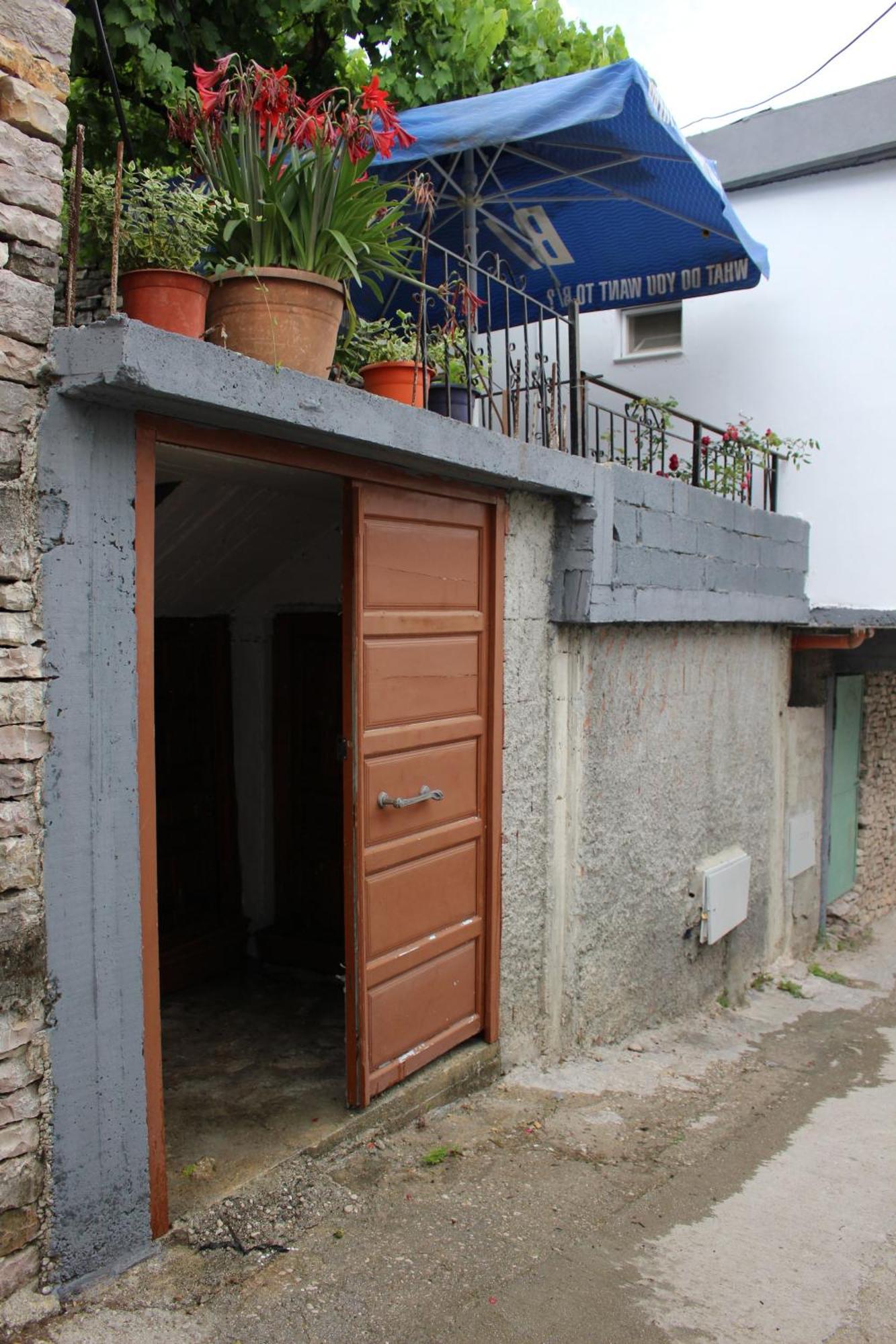 Vila Karagjozi Gjirokastër Екстериор снимка